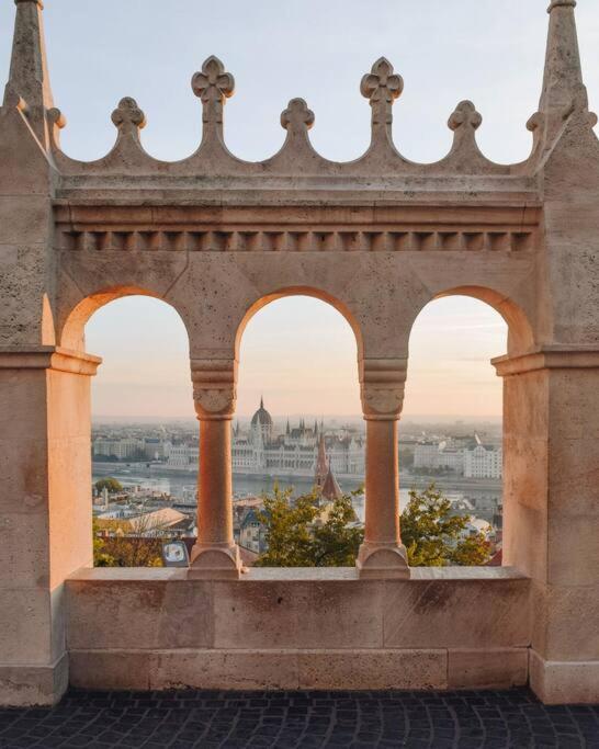 Apartment Charming Castle View With Giant Balcony Budapest