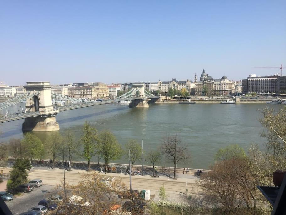 Charming Castle View With Giant Balcony Apartment Budapest